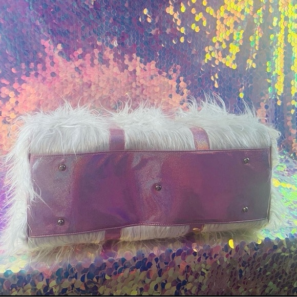 NWT - SUGAR THRILLZ FROSTBITTEN SHAGADELIC WEEKENDER BAG - Picture 2 of 9